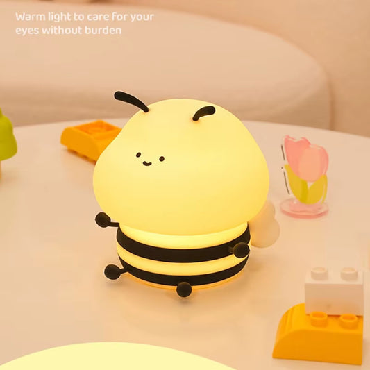 Luz de Noche Infantil Abeja – Portátil, Suave y Segura para Dormitorio